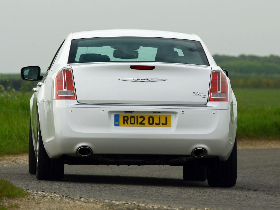  Chrysler 300C 2012 года  (UK) (фото 67 из 91)